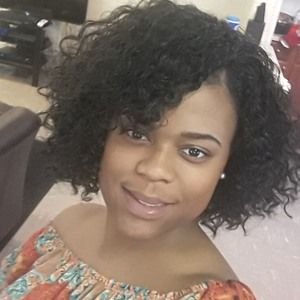 Meet your Posher, Briana